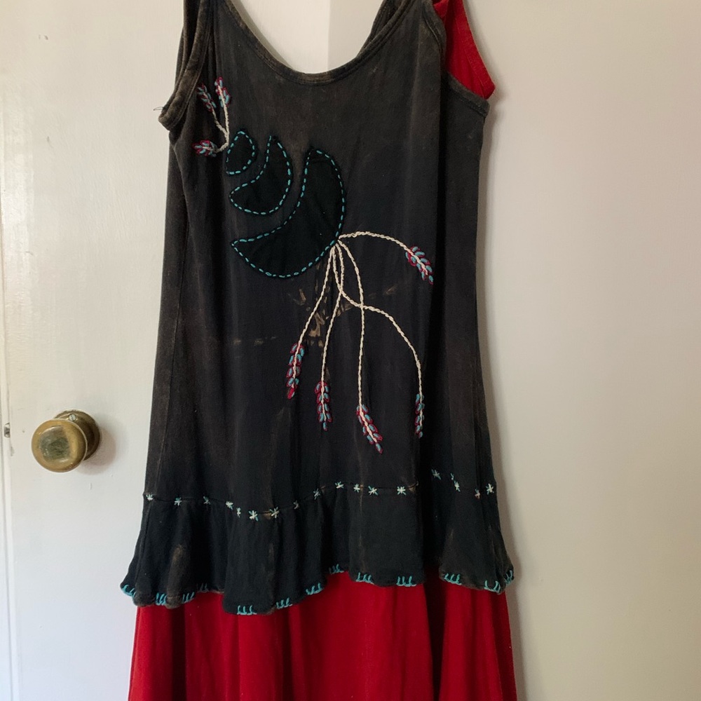 Detailed Viscose tunic made in Nepal